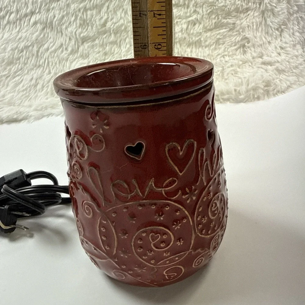 Scentsy LOVE HEALS Full Size Wax Warmer Rust‎ Red Hearts No Box